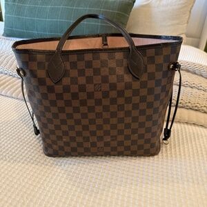 Authentic Louis Vuitton Neverfull MM rose ballerine